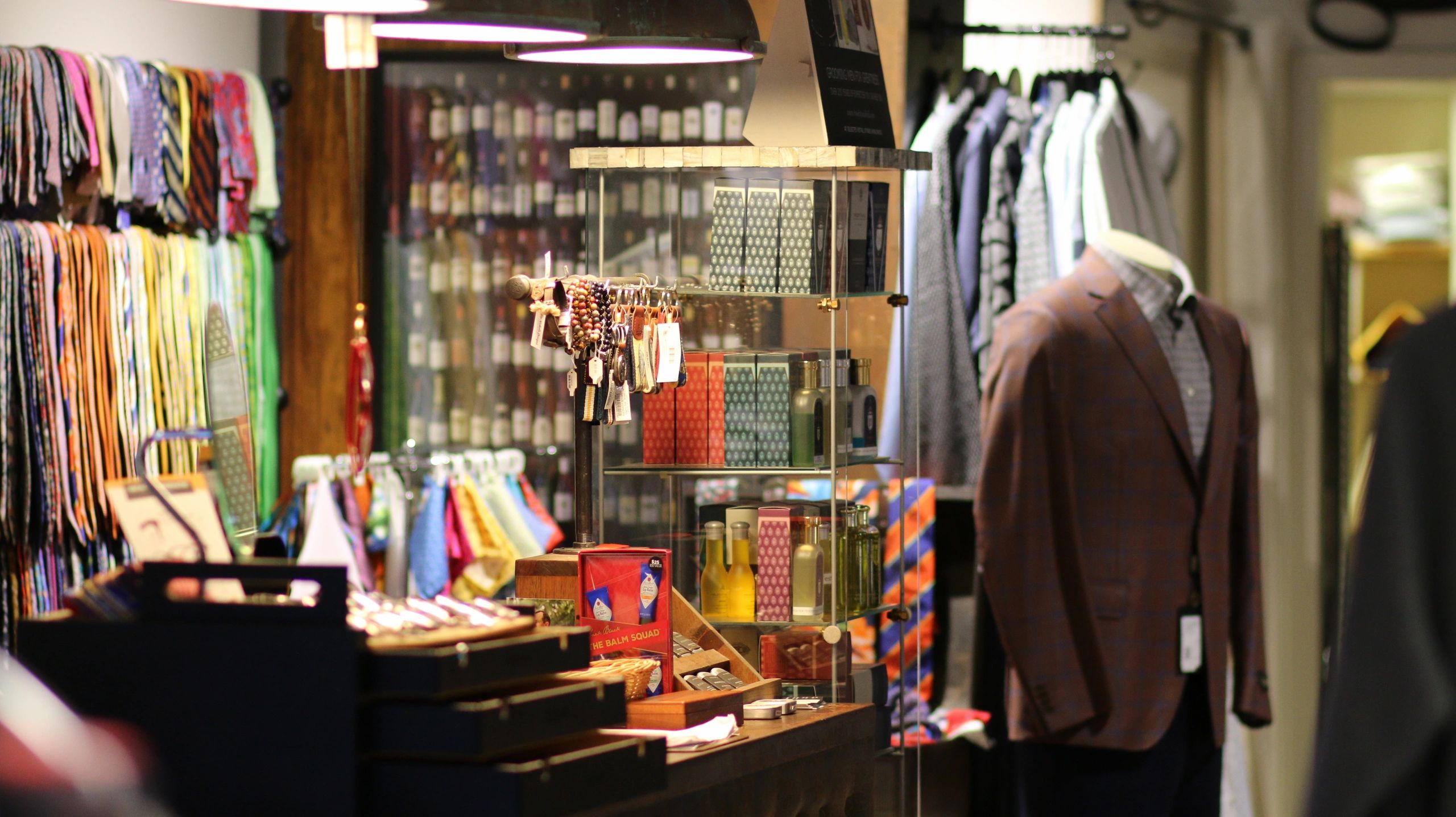 Square Threads Men and Women's Clothing Store in Marietta Marietta